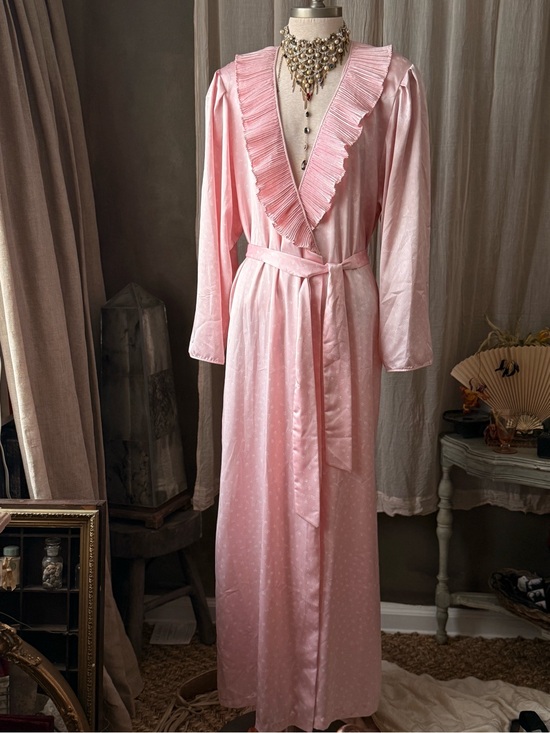 Mary McFadden Other - Vintage Mary McFadden bubblegum Pink Long Robe with Ruffled Collar dressing gown